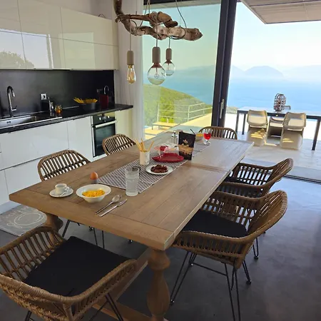 Kalli Thea * Vasiliki (Lefkada)